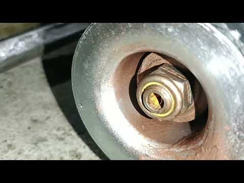 Видео: Поломка опори стойки на FIAT DOBLO 223