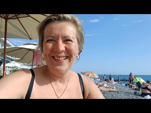 Видео: Адлер 7.07.2025г/Балдеем на пляже Чайка/Самый вкусный шашлык из этого кафе в Адлере