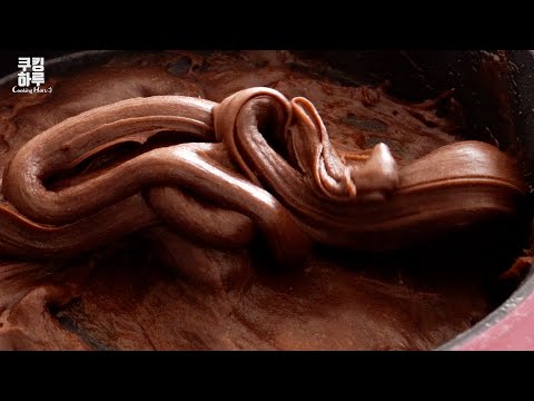 Видео: Жевательный липкий шоколад с паве ??! Шоколадный липкий рисовый торт (Mochi) в микроволновке!