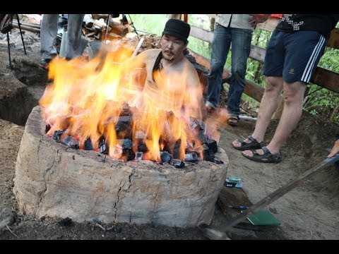 Видео: Как мы добывали железо по древним хакасским технологиям с профессором Мураками