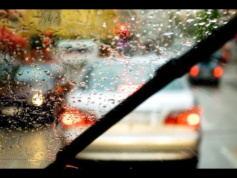 Видео: Как убрать разводы на лобовом стекле