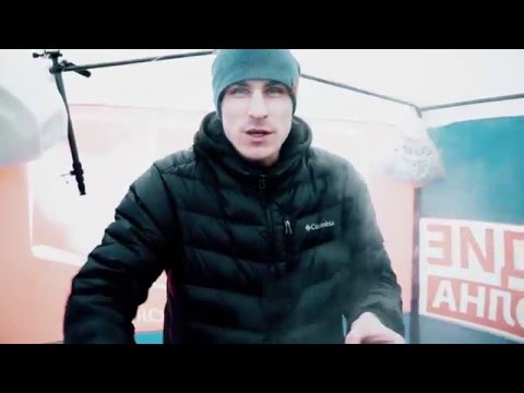 Видео: "Палатка милосердия" - кормление бездомных.