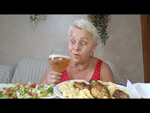 Видео: МУКБАНГ🇪🇦 УШЛА в ЗАПОЙ ПРЯМО в ТиЛИвИзОРЕ - НЕ ПАДАЙТЕ в ОБМОРОК - Я ОПЯТЬ ЗДЕСЬ#mukbang#