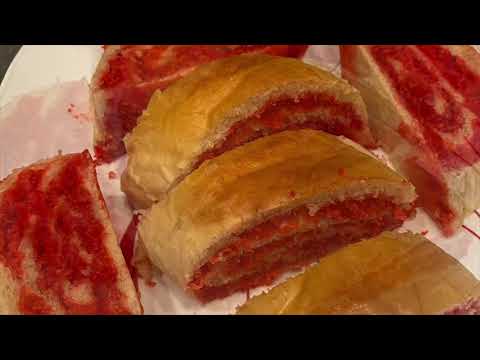 Видео: Как приготовить вкусный, мягкий и влажный рулет из красного хлеба/салары/кокоса