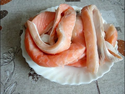 Видео: Как засолить брюшки семги.How to salt the salmon's belly.