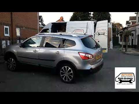 Видео: Как заменить нижний поперечный рычаг подвески - Nissan Qashqai +2