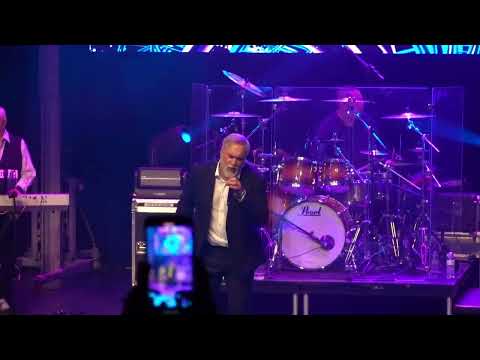 Видео: Валерий Меладзе - Красивo LIVE in Miami (May 5th, 2024)