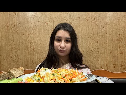 Видео: Мукбанг/ Хрустящий овощной микс . Салат «Не думала, что буду скучать по этим моментам...»😓