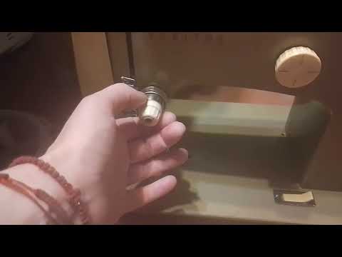 Видео: Швейная машина Веритас 8014/22