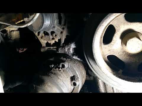 Видео: Замена насоса охлаждающей жидкости (помпы) Вито 638