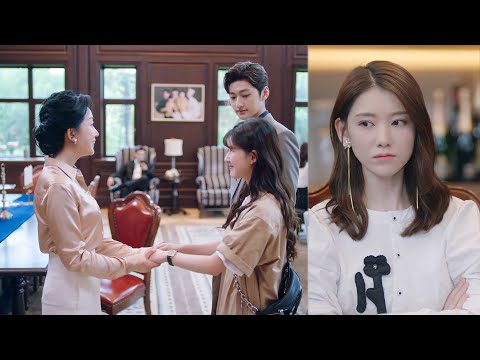 Видео: Когда Золушка впервые встречается с родителями генерального директора, ей дарят акции. Коварная деву