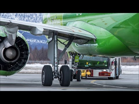 Видео: Как обслуживают оборотный рейс. Airbus 320 neo