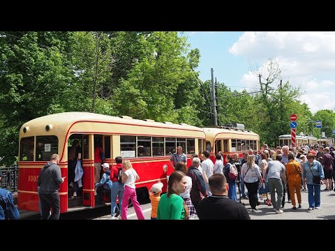 Видео: Парад исторических трамваев и ретро автомобилей-2024