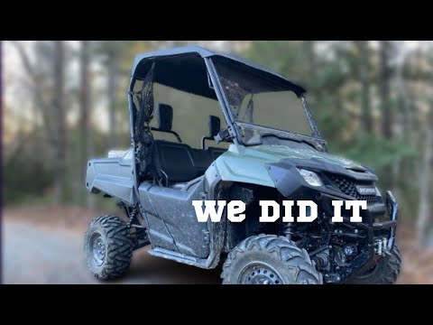 Видео: Лучший квадроцикл только что прибыл к нам на ферму. Обзор Honda Pioneer 700 #honda #sidebyside #atv