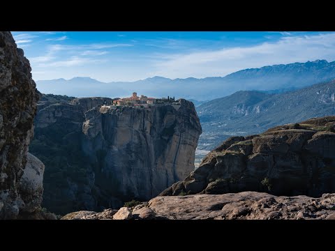 Видео: Греция, Метеоры—восьмое чудо света: парящие монастыри и фантастические пейзажи.