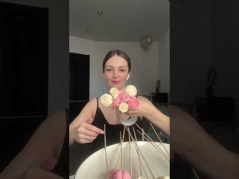 Видео: Разбор и переделка шоколадного букета. Основные ошибки в съедобном букете. Шоколадные цветы.