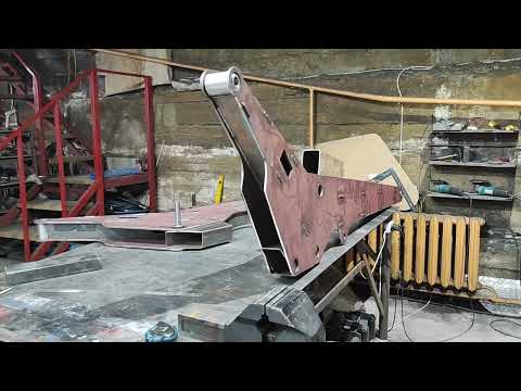 Видео: Возобновили работу. Погрузчик ждет хозяина