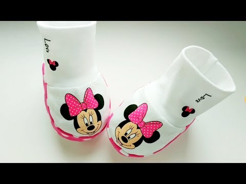 Видео: Как сшить пинетки для новорожденных