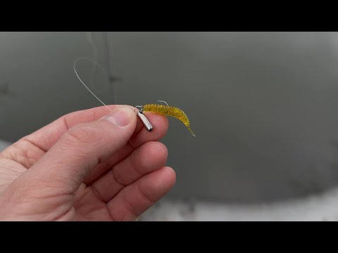 Видео: Відтанула мала річка – І ПОПЕРЛО! Піявка ЗНОВУ КОСИТЬ РИБУ!