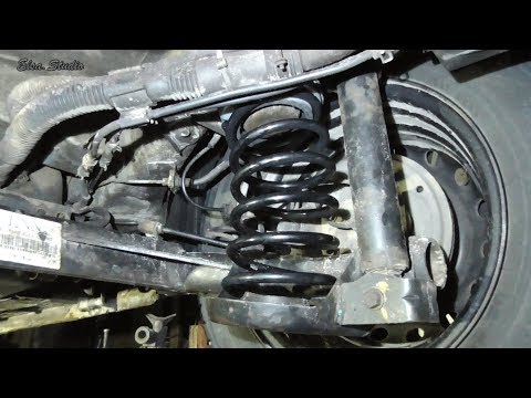 Видео: Замена задних пружин Chevrolet Aveo