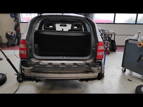 Видео: Как снять задний бампер Audi A2