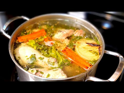 Видео: Как сварить куриный бульон. Основа для наваристого куриного супа. Вкусный куриный бульон. Иван Кас