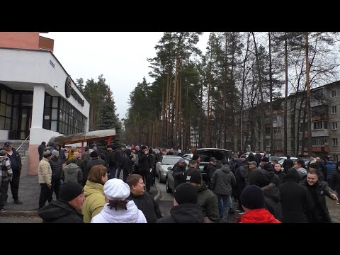 Видео: Безденежные «завтраки»: сотрудники димитровградской компании устроили забастовку