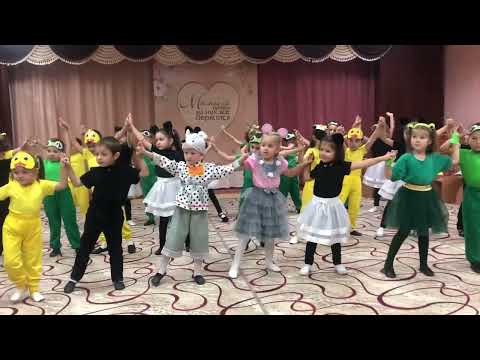 Видео: Танец на День Матери в детском саду «Колвбельная для мамы».старшая группа.