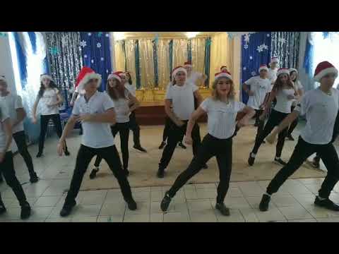 Видео: "Новорічний флеш-моб"