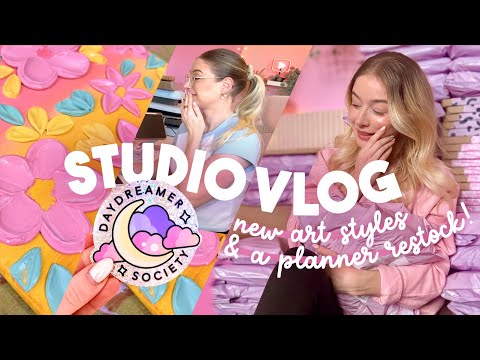 Видео: СТУДИЙНЫЙ ВЛОГ | Пробуем новый стиль живописи, неделя запуска планировщика и уютная жизнь малого ...