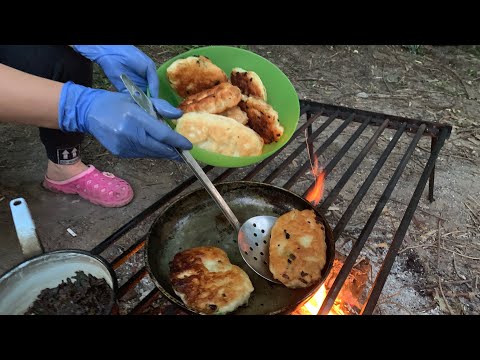 Видео: РЕЦЕПТ ПЫШЕК/ ГОТОВИМ НА РЫБАЛКЕ