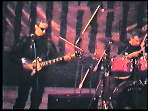 Видео: концерт группы "Пикник" в Кургане, часть 1, ДТЮ, 9.04.2001