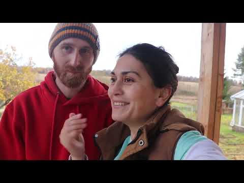 Видео: Уложили керамогранит,подключили воду, установили люк - ждем монтажников!