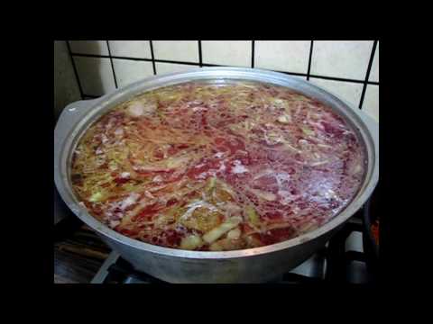 Видео: Прохоровский борщ с домашней уткой (ускоренный видеорецепт).