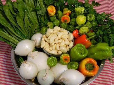 Видео: Как приготовить настоящий пуэрториканский софрито