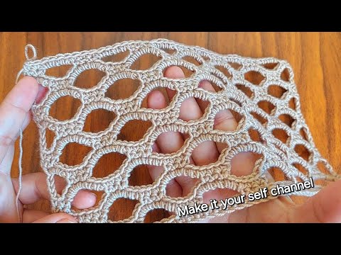 Видео: Как связать прямоугольную шаль крючком легким ажурным узором, и результат замечательный.