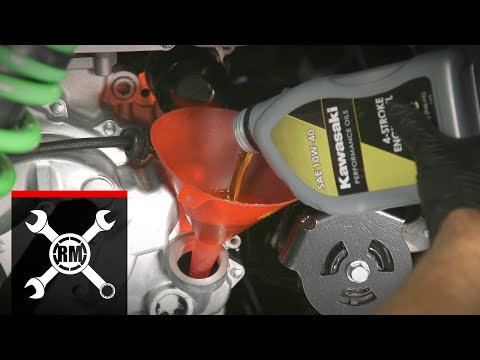 Видео: Как заменить масло на Kawasaki KRX 1000