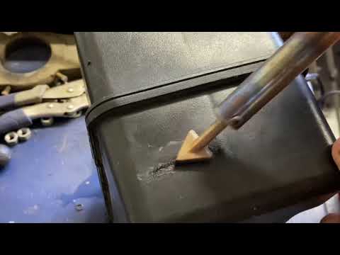 Видео: Пластиковая сварка бензобака Briggs and Stratton