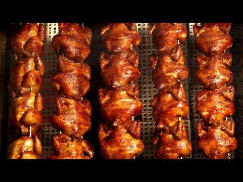 Видео: Арабская уличная еда в Берлине | Легендарная городская курица