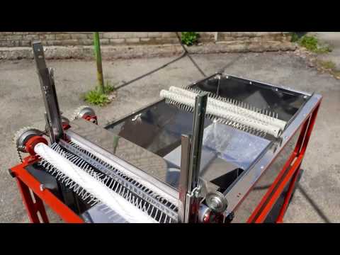 Видео: Распечатыватель пчельных сот
