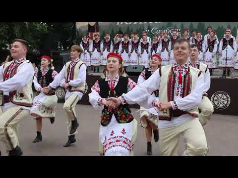 Видео: Народний ансамбль пісні і танцю «Черемош» ЛНУ ім. І. Франка