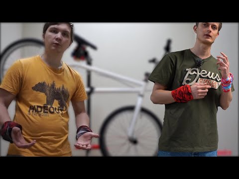 Видео: ТРЕШ ОБЗОР НА ОБЗОР BMX FREESTYLER 2.0/Асфальтная резина, упрощенный вынос, дюльдик, 7 атмосфер...