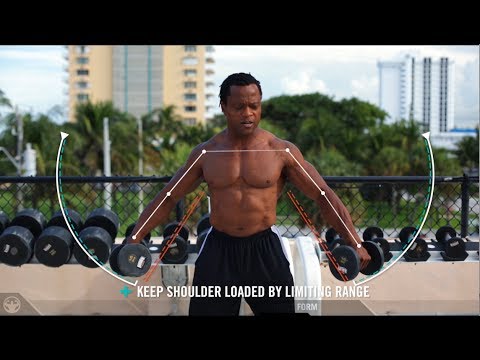 Видео: Обязательно посмотрите! Если хотите накачать массивные плечи. (Урок по разведению гантелей в стор...