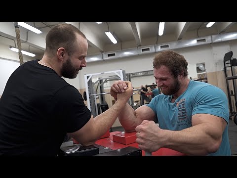 Видео: СМАЕВ. Тест силы. Армрестлинг. Иван Матюшенко