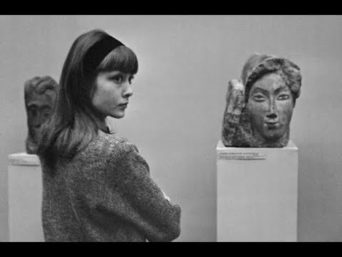 Видео: Редкие фотографии Жанны Болотовой