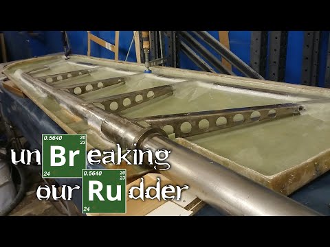 Видео: Как мы переделали руль для наших лодок