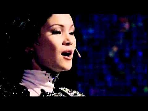 Видео: АЙГЕРИМ КАЛАУБАЕВА -SAGATKA SYR.flv