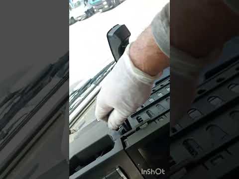 Видео: Замена радиатора печки Мерседес Актрос 2015 года