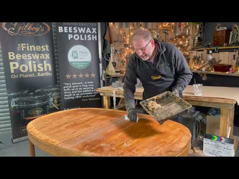 Видео: Часть 1. Реставрация обеденного стола из тика середины века: экологически чистые и химические сре...