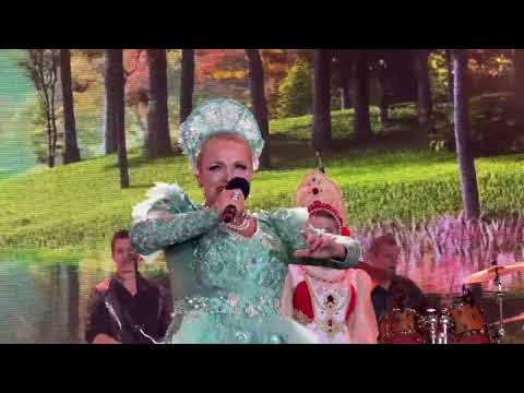 Видео: Надежда Кадышева - Я зову тебя Родина.  Парк Горького Москва 30.08.2025 